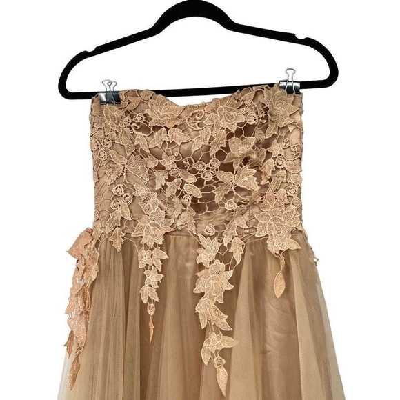 JS Collections Ethereal Champagne Floral Lace Tulle‎ Strapless Dress - Picture 3 of 11